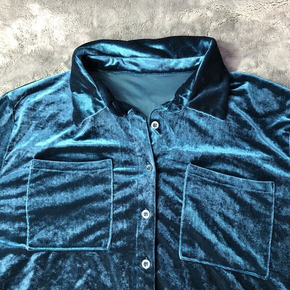 Women’s Velvet Top Button Up Long Sleeve Shirt Pockets Jewel-tone Green Size 3x - Picture 2 of 9